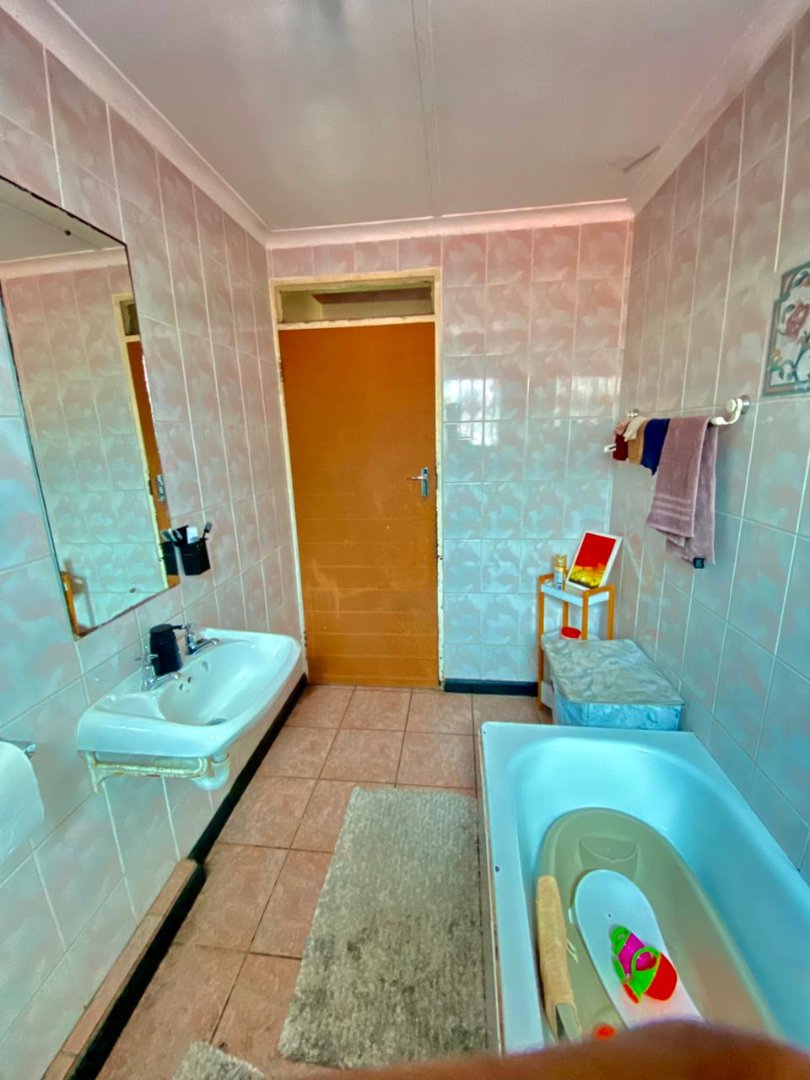  Bedroom Property for Sale in Rocklands Western Cape